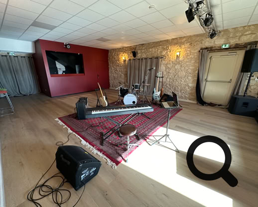 Photos gratuites de ambiance néon, artiste d enregistrement, audio professionnel